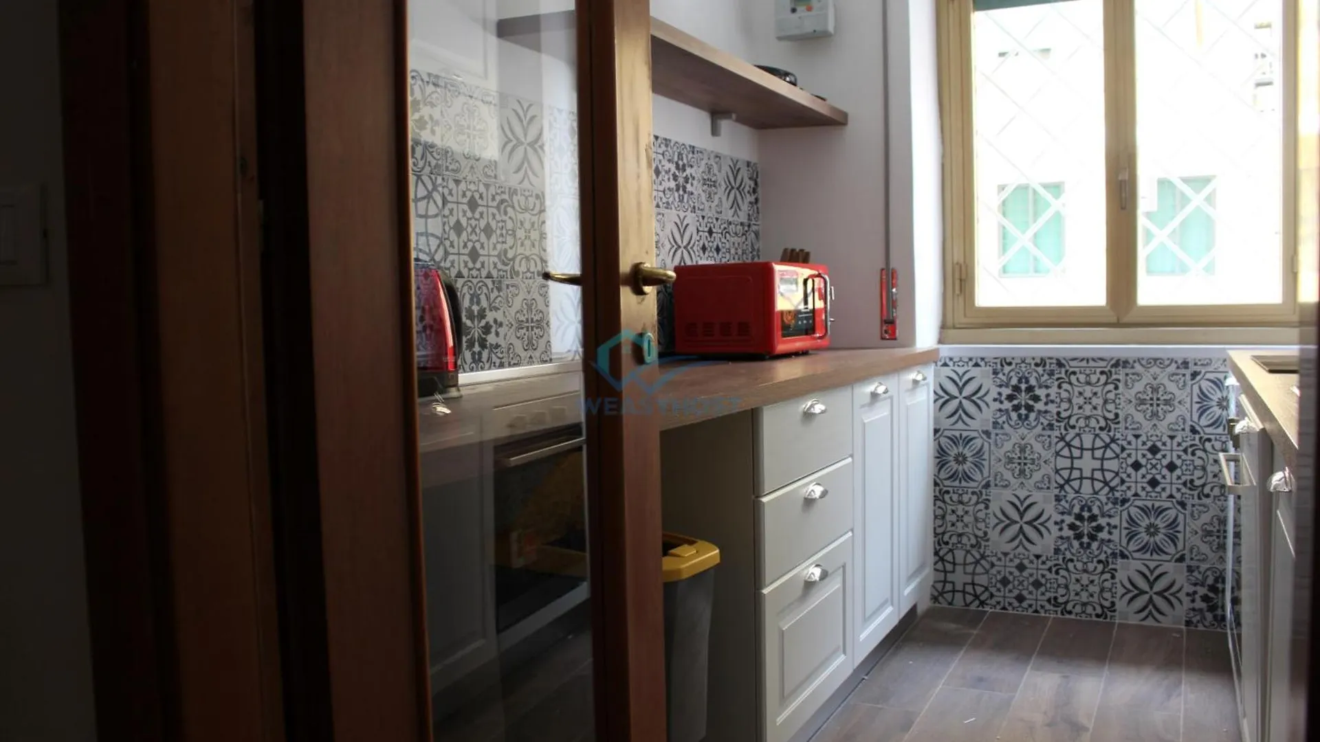 P I G N E T O Renovated Flat Apartment Rome Italy